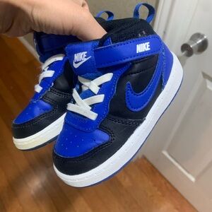 NIKE Court Borough Mid 2